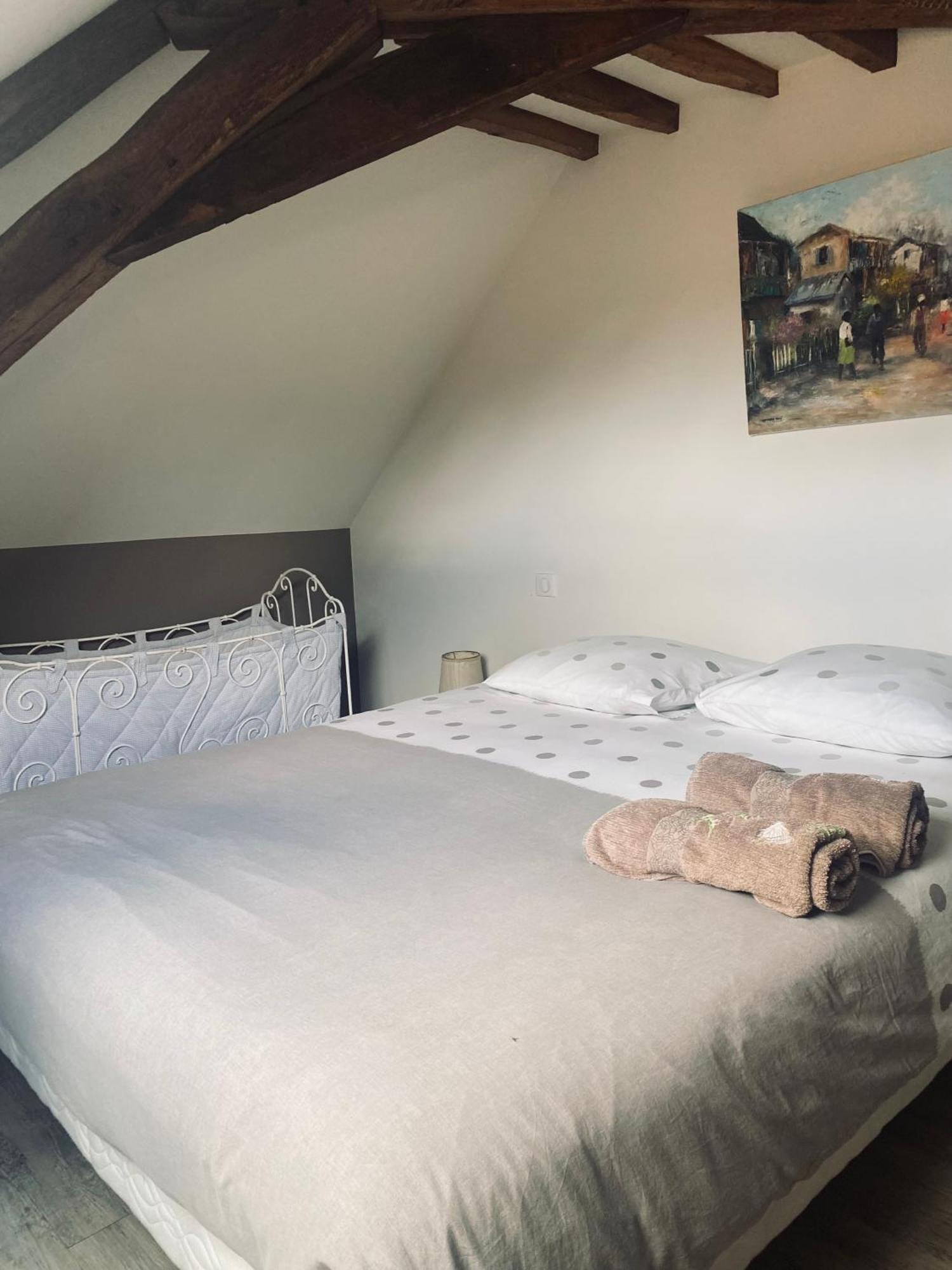 Les Couleurs Du Verger Beaumont-les-Autels 外观 照片